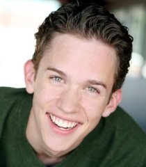 Foto Seiyuu Daniel Fredrick