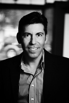 Foto Seiyuu Bill Kestin