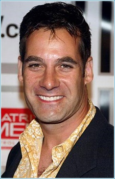 Foto Seiyuu Adrian Pasdar