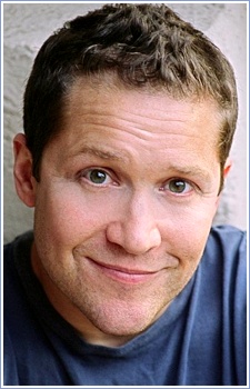 Foto Seiyuu Michael Yurchak