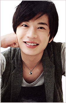 Foto Seiyuu Kei Tanaka