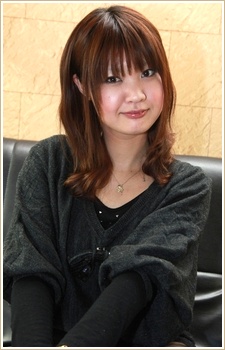 Foto Seiyuu Kana Akutsu