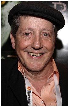 Foto Seiyuu Santiago Ziesmer