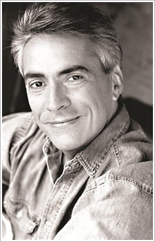 Foto Seiyuu William Dufris