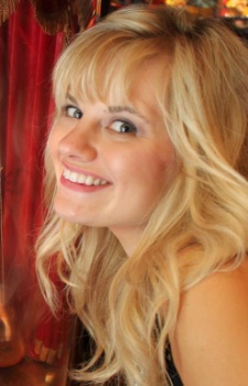 Foto Seiyuu Tia Ballard