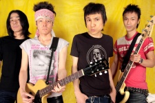 Foto Staf/Seiyuu The Cro-Magnons