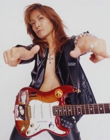 Foto Staf/Seiyuu Eizou Sakamoto