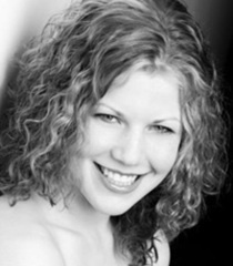 Foto Seiyuu Elizabeth Bannor