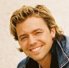 Foto Seiyuu Károly Moser