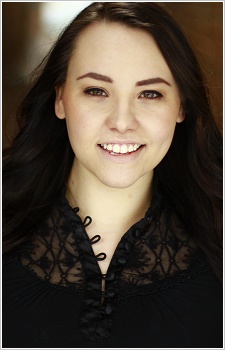 Foto Seiyuu Kasi Hollowell