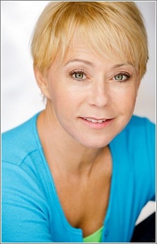 Foto Seiyuu Debi Derryberry