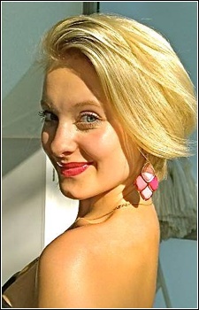 Foto Seiyuu Linda Fölster