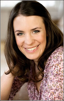 Foto Seiyuu Dorothee Sturz