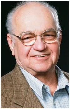 Foto Seiyuu Richard Dysart