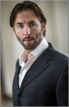 Foto Seiyuu Victor Atelevich