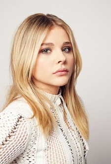 Foto Seiyuu Chloe Moretz