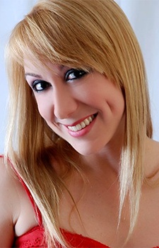 Foto Seiyuu Maíra Goés