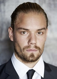 Foto Seiyuu Julian Bayer