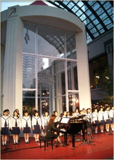 Foto Staf/Seiyuu Suginami Jidou Gasshoudan