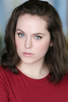 Foto Seiyuu Sarah Roach