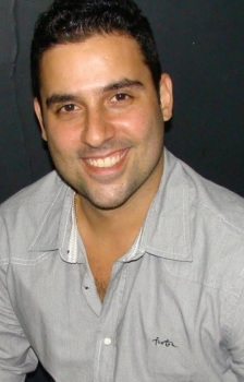 Foto Seiyuu Peterson Adriano