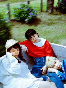 Foto Staf/Seiyuu Regal Lily