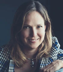 Foto Seiyuu Cheryl McMaster