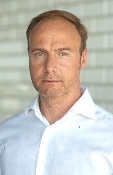 Foto Seiyuu Gyula Mesterházy