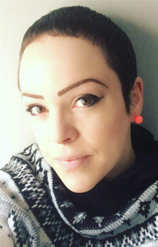 Foto Seiyuu Luciana Milano