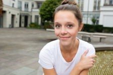 Foto Seiyuu Liza Simmerlein