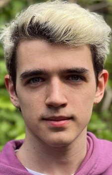 Foto Seiyuu Esteban Oertli