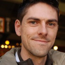 Foto Seiyuu Scott Logie