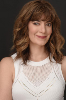 Foto Seiyuu Dana Halsted