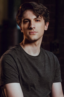 Foto Seiyuu Gerard Caster