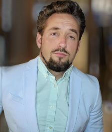 Foto Seiyuu James Keating