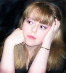 Foto Seiyuu Lauren Goodnight