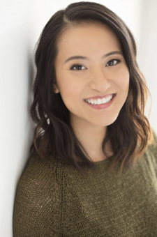 Foto Seiyuu Kristen Lee