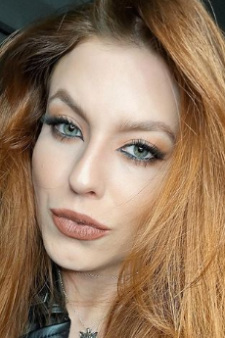 Foto Seiyuu Fernanda Ferrer