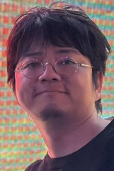 Foto Staf/Seiyuu Takahito Sakazume