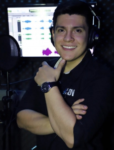 Foto Seiyuu César Parra Jr