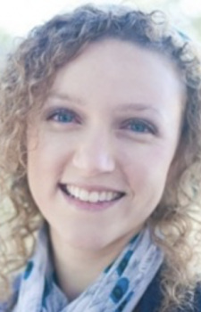 Foto Seiyuu Hayley Tiefenthaler