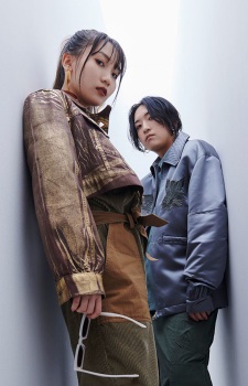 Foto Staf/Seiyuu YOASOBI