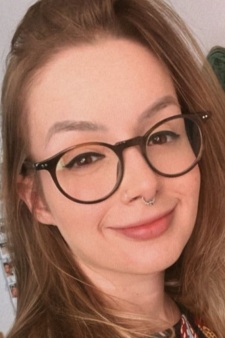 Foto Seiyuu Taís Feijó