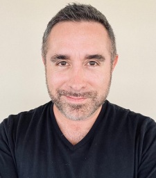 Foto Seiyuu Jesús Guzmán