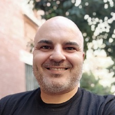 Foto Seiyuu Daniel González