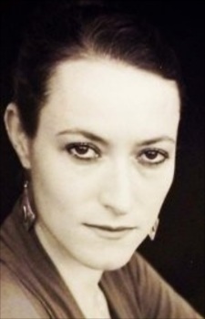 Foto Seiyuu Emilie Stachnick