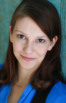 Foto Seiyuu Lauren Mayfield