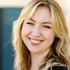 Foto Seiyuu Hannah Magers