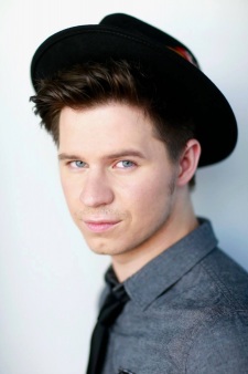 Foto Seiyuu Jonathan David Bullock