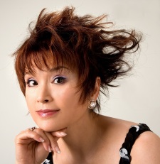 Foto Staf/Seiyuu Youko Maekawa